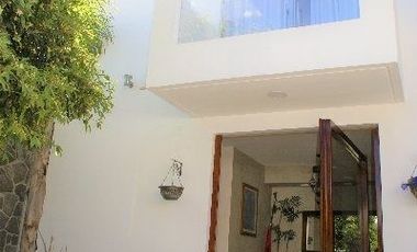 Residencia de Lujo en Lomas Hipódromo – ¡400 m² de Jardín, Alberca y Seguridad.