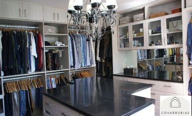 Residencia de Lujo en Lomas Hipódromo – ¡400 m² de Jardín, Alberca y Seguridad.