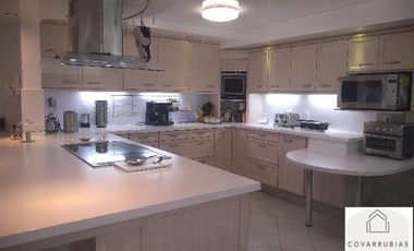 Residencia de Lujo en Lomas Hipódromo – ¡400 m² de Jardín, Alberca y Seguridad.