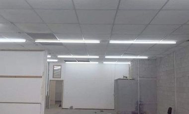 BODEGA EN RENTA A ESPALDAS DE LA J MUJICA