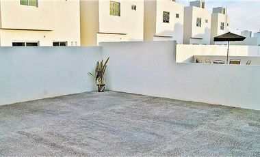 CASA EN VENTA EN MIRAMAR