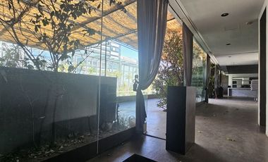 Local 821m2 en Santa Fe con terraza y area para cocina