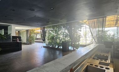 Local 821m2 en Santa Fe con terraza y area para cocina