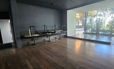 Local 821m2 en Santa Fe con terraza y area para cocina