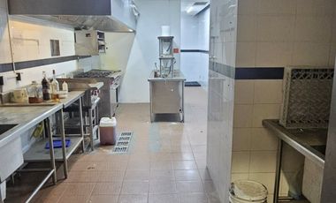 Local 821m2 en Santa Fe con terraza y area para cocina