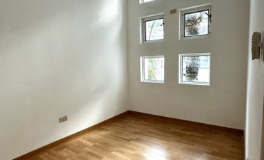 CASA EN VENTA PRIVANZAS