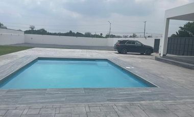 QUINTA EN VENTA EN PORTAL DEL NORTE