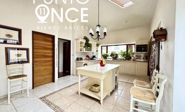 Club de Golf San Carlos, Metepec.- Residencia en venta