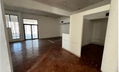 EDIFICIO CON OFICINAS EN RENTA EN EL CENTRO DE TORREON COAH.