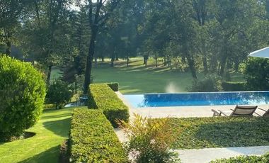 CASA DE REVISTA CLUB DE GOLF AVANDARO