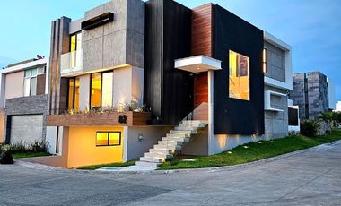 Residencia en VENTA de lujo fraccionamiento PUNTA TIBURON