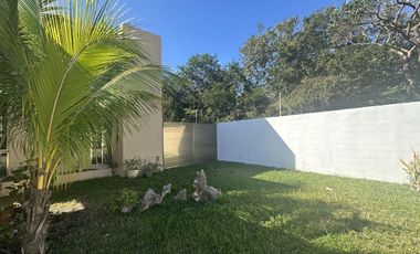 EN VENTA CASA EN CONKAL. PRIVADA 