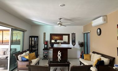 EN VENTA CASA EN CONKAL. PRIVADA 
