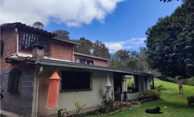 vendo casa finca Medellín, santa Elena  7.536 m2