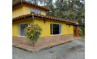 Casa en Venta Amoblada en El Retiro Fizebad