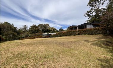 VENTA DE LOTE EN ENVIGADO SECTOR VARIANTE DE PALMAS EN UNIDAD CERRADA