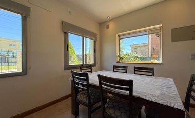 Venta casa de cuatro dormitorios con galería y cochera. Tierra de Sueños 3, Roldán