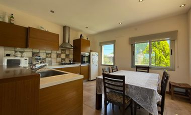 Venta casa de cuatro dormitorios con galería y cochera. Tierra de Sueños 3, Roldán