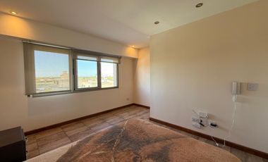 Venta casa de cuatro dormitorios con galería y cochera. Tierra de Sueños 3, Roldán