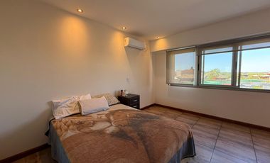 Venta casa de cuatro dormitorios con galería y cochera. Tierra de Sueños 3, Roldán