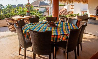 Villa en Playa Blanca Zihuatanejo