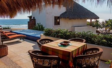 Villa en Playa Blanca Zihuatanejo