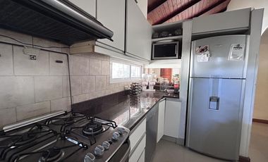 Venta casa Funes 4 dormitorios piscina jardin