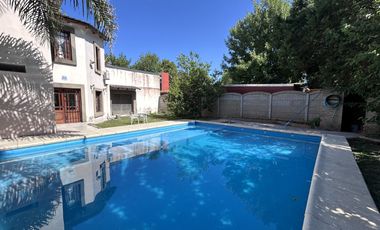 Venta casa Funes 4 dormitorios piscina jardin