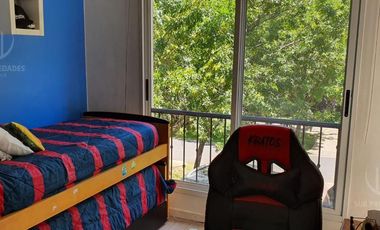 Casa con piscina y amplio jardin en El Lauquen, Canning