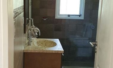Casa con piscina y amplio jardin en El Lauquen, Canning