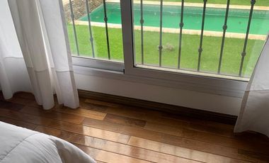 Casa con piscina y amplio jardin en El Lauquen, Canning