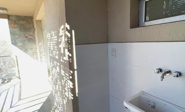 MUY BUENOS DPTOS 2 DORMITORIOS A ESTRENAR Z/ PLAZA SAENZ PEÑA - Parana