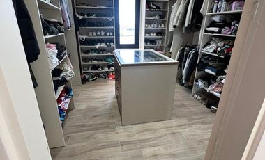 ALQUILER y VENTA. 5 DORMITORIOS. 5 BAÑOS.