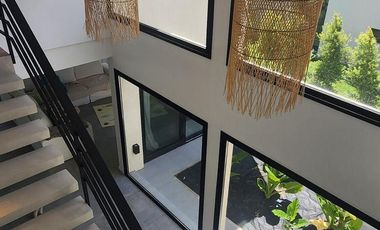 ALQUILER y VENTA. 5 DORMITORIOS. 5 BAÑOS.
