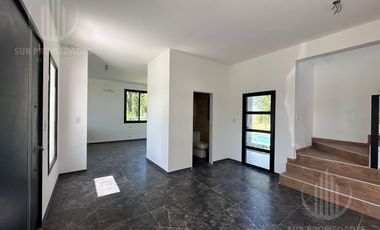 Casa en  La Magdalena - Canning