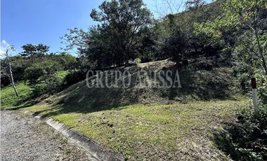 Se Vende Hermoso Lote en Santo Domingo Altos del Maria