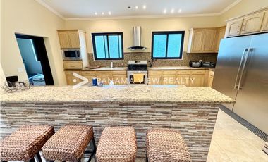 CASA FRENTE AL MAR / BUENAVENTURA / VENTA