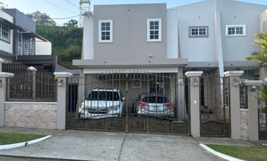 VENDO CASA DUPLEX AN BRISAS DEL GOLF