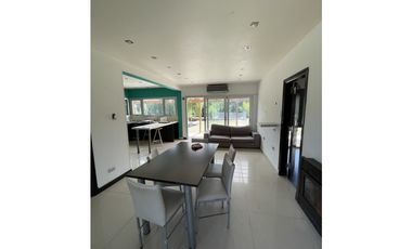 CASA 3 AMB CON AMPLIO TERRENO EN LOS ACANTILADOS