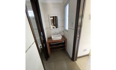 CASA 3 AMB CON AMPLIO TERRENO EN LOS ACANTILADOS