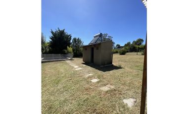 CASA 3 AMB CON AMPLIO TERRENO EN LOS ACANTILADOS