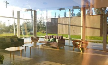 QBay Golf | Venta| Impresionante 4 dorm. y dependencia con vista al lago central