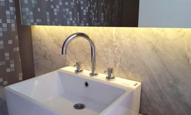 QBay Golf | Venta| Impresionante 4 dorm. y dependencia con vista al lago central