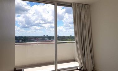 QBay Golf | Venta| Impresionante 4 dorm. y dependencia con vista al lago central