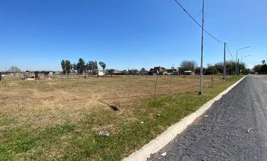 Venta lote 315 m² Barrio Tierra de Autores Pueblo Esther