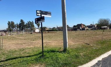 Venta lote 315 m² Barrio Tierra de Autores Pueblo Esther