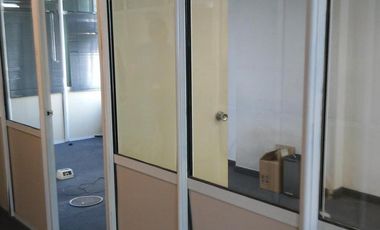 Alquiler excelente Oficina 110 m2 en Montserrat