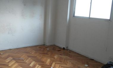 Alquiler excelente Oficina 110 m2 en Montserrat