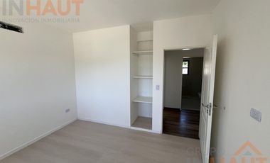 Duplex de dos dormitorios en barrio perticone