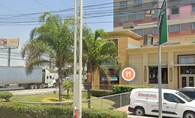 BODEGA/ Excelente Ubicación Av.5 Febrero